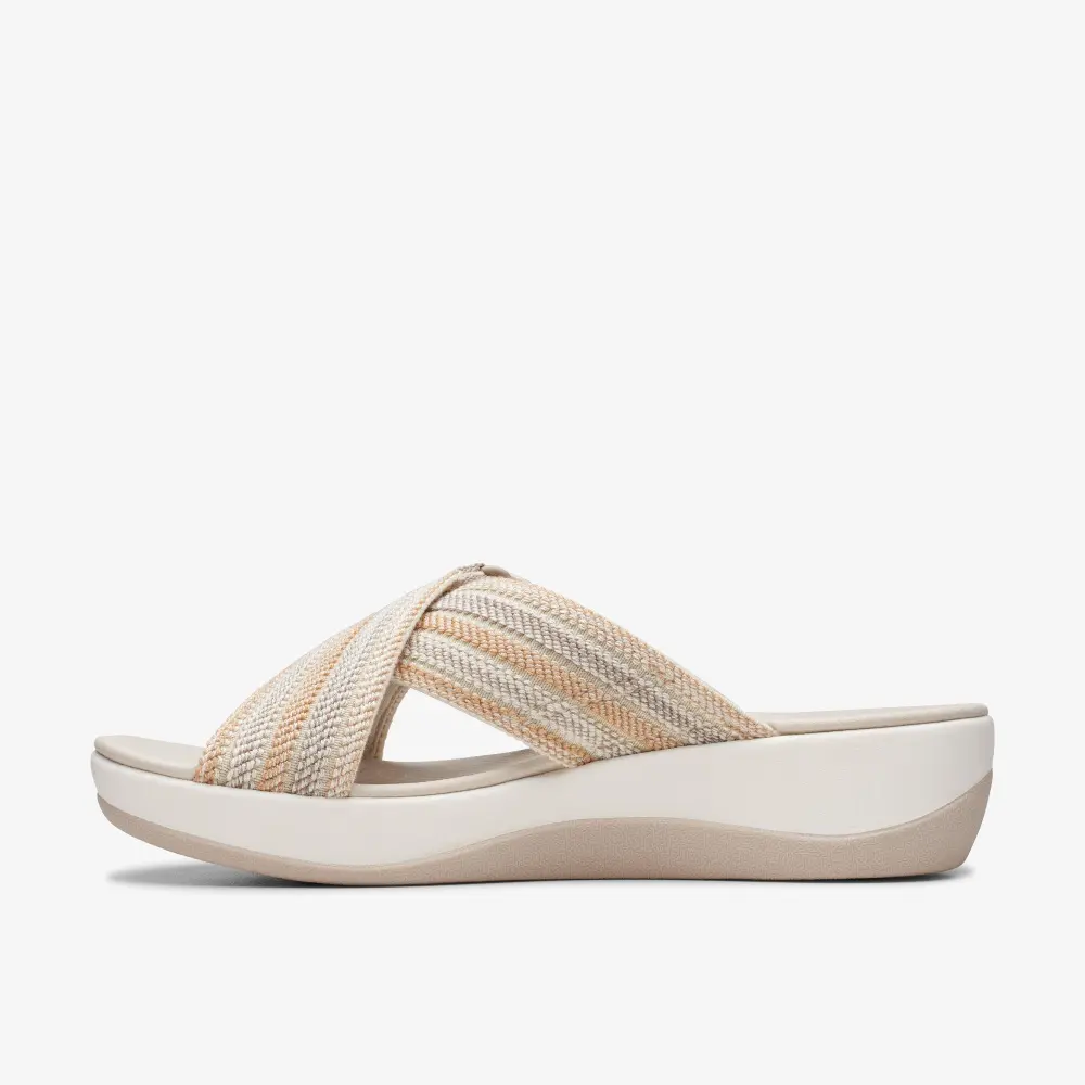 Women’s Arla Wave Beige Combi Cloudsteppers™ Sandals Clarks online